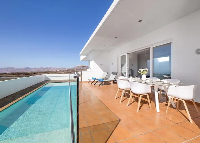 Isabela Βίλα Tías